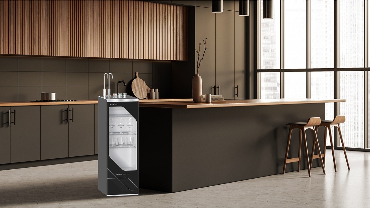 may-loc-nuoc-nong-lanh-karofi-platinum-s66-phoi-canh