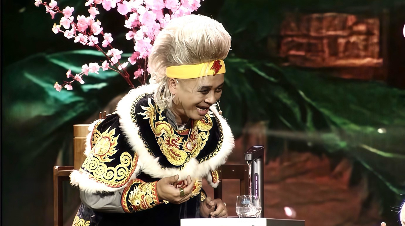 nhan-vat-thien-loi-tai-quang-truong-mua-xua